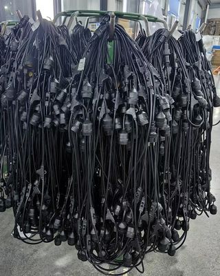 100M Acque resistenti all'aria aperta lampadina pendente con 200pcs Tenitori senza lampadina CCT 2700K
