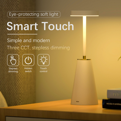 Lampada da tavolo moderna per camera da letto con ricarica wireless e attenuazione durata di vita di 15000 ore