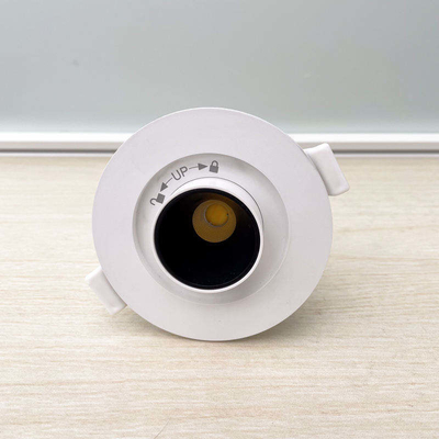 60lm/w Lampada Efficienza luminosa Base di cablaggio Ugr 6w 400lm Down Light 38 gradi Spotlight