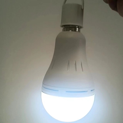 Lampadina a LED a batteria ricaricabile a ioni di litio 12W E27 B22 per uso sanitario e di emergenza