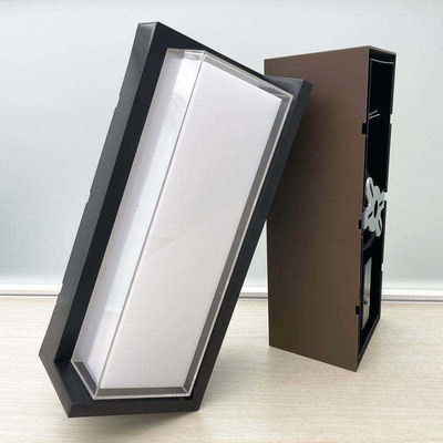 Lampada LED a parete idraulica esterna da 24w con efficienza di 80lm/w e CCT da 3000K/4000K/6500K
