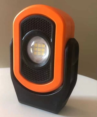 2- Luce di lavoro portatile a LED con batteria ricaricabile al litio USB tipo C e magnete forte