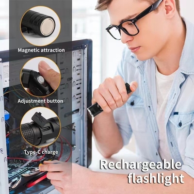 5.0V/2.4A Caricabatterie per auto USB per cellulari con torcia portatile a LED e alimentazione in corrente continua