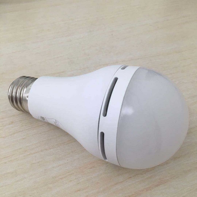 Lampada a LED ricaricabile da 7w E27 B22 per illuminazione d'emergenza a 6000K