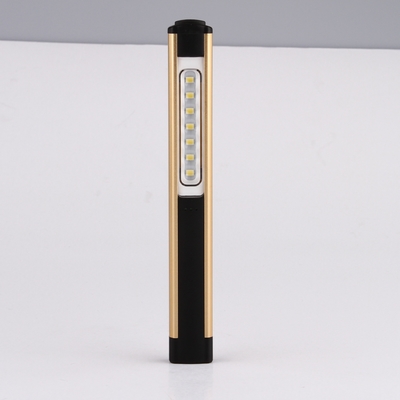 30000 ore di tempo di lavoro Luce luminosa a penna a LED con clip USB ricaricabile IP44