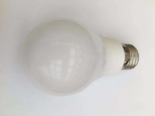 s di angolo di fascio super grande A60 8w 9w E27 B22 lampadina a led con dissipatore di plastica in alluminio