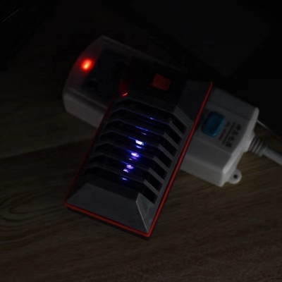 LED Bug Light UV395 Una luce doppia di risparmio energetico estremo luce notturna non tossica Zapper