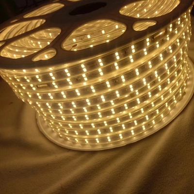 Luce da parete esterna Paratia di plastica IP65 Luce da parete esterna Indice di resa del colore Ra 80