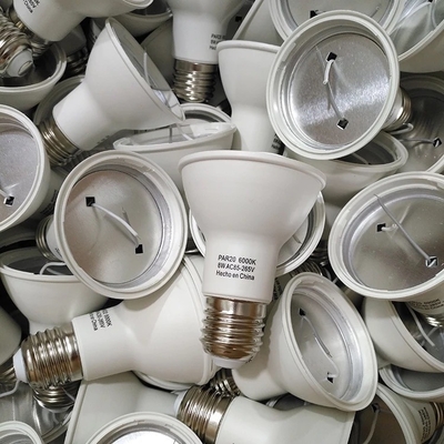 Luce a LED duratura PAR20/PSR30/PAR38 con angolo di raggio 38D e flusso luminoso di 80lm/w